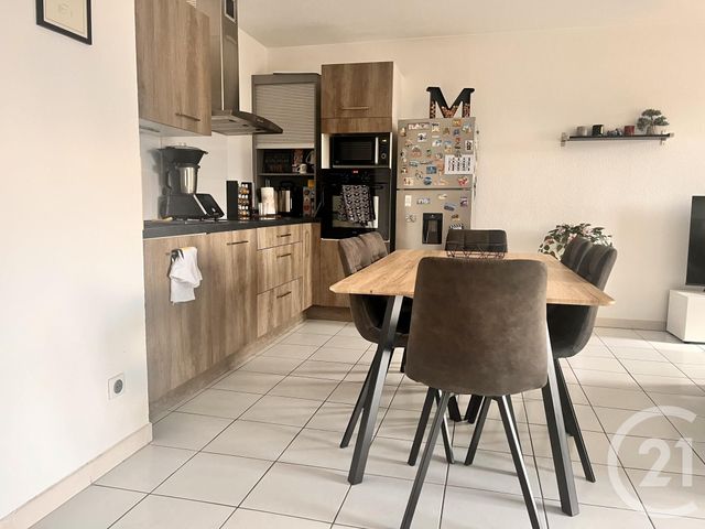 Appartement F3 à vendre - 5 pièces - 57.0 m2 - CASTRES - 81 - MIDI-PYRENEES - Century 21 C.G.I.